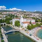 View Mit Blick Auf Wasser By Interhome * Crikvenica