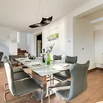 View Mit Blick Auf Wasser By Interhome Сasa de vacaciones Crikvenica