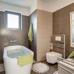 View Mit Blick Auf Wasser By Interhome *