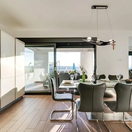 View Mit Blick Auf Wasser By Interhome * تْسْغيكفانِتْسا