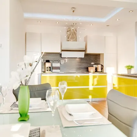 View Mit Blick Auf Wasser By Interhome * تْسْغيكفانِتْسا