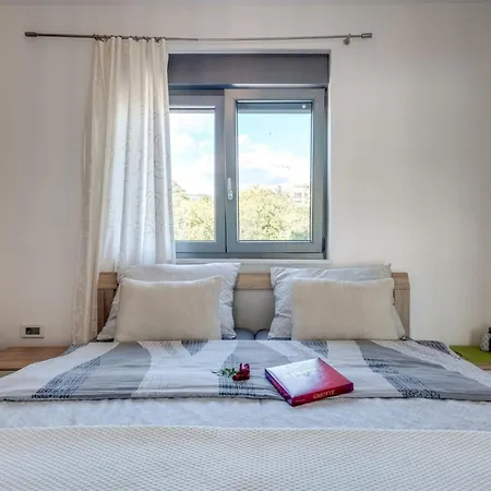 View Mit Blick Auf Wasser By Interhome بيت للعطل