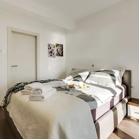 بيت للعطل View Mit Blick Auf Wasser By Interhome *