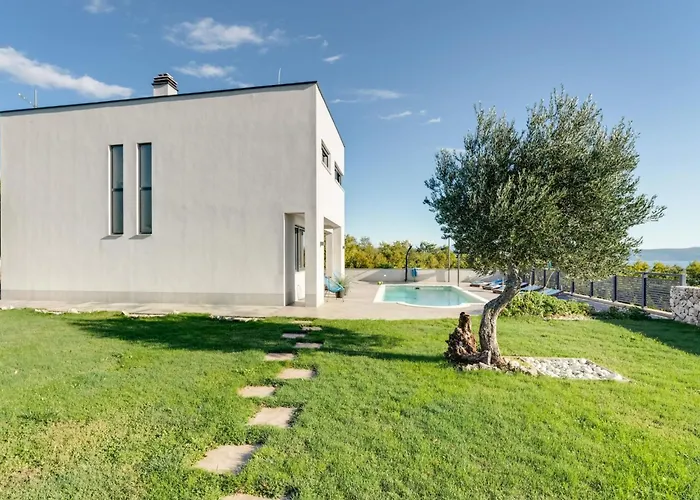 View Mit Blick Auf Wasser By Interhome