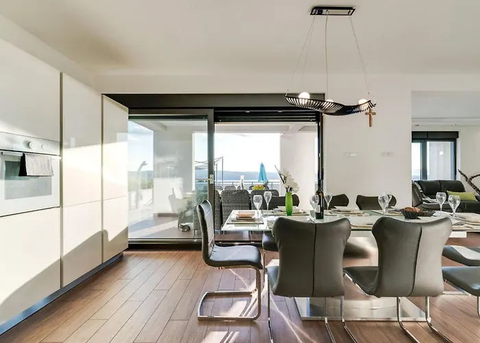 View Mit Blick Auf Wasser By Interhome * Crikvenica