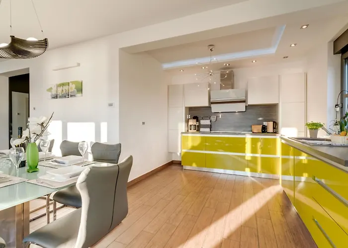 Vikendica View Mit Blick Auf Wasser By Interhome *