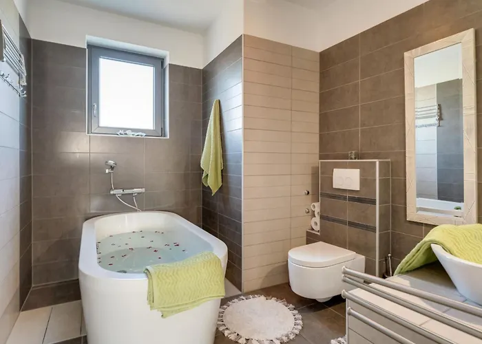 View Mit Blick Auf Wasser By Interhome *